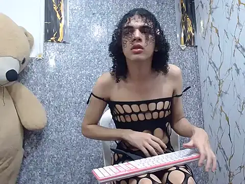 isa_x18 Adlı Modelin Canlı XXX Sohbeti
