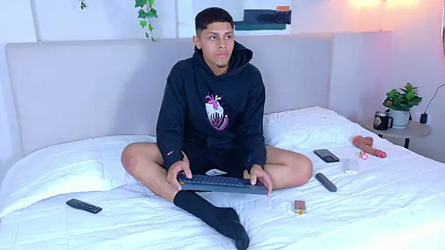 Czat XXX na żywo – EthanCarter__