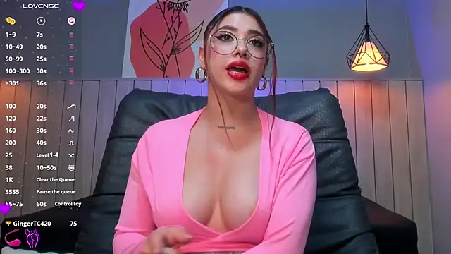 Czat XXX na żywo – DarlyHooper__