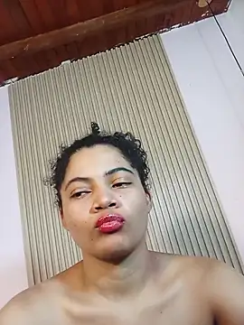 Živý XXX chat Emmaray33