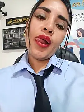 MAYE__13 Live XXX-chat