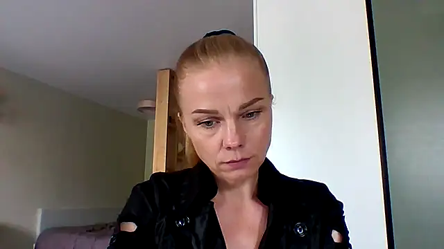 Tina5394 Chat XXX in diretta