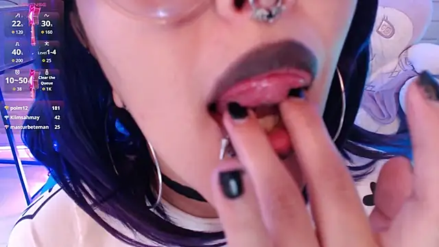 Živý XXX chat lil_candy77