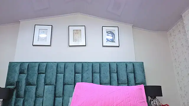 La_Crespa_x Adlı Modelin Canlı XXX Sohbeti