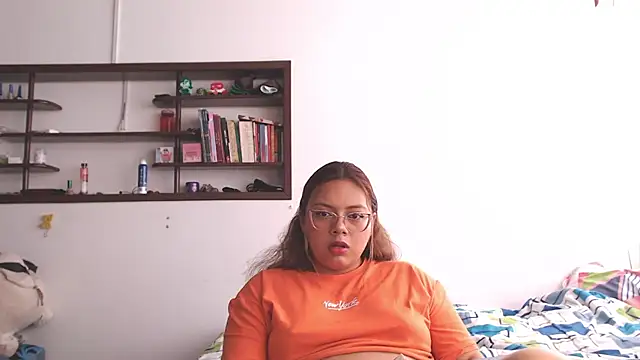 دردشة MoritaSun الجنسية المباشرة