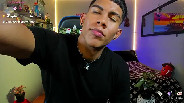 Damian_latinxxx's Live XXX Chat