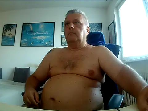Robert_SK1: онлайн-секс-чат
