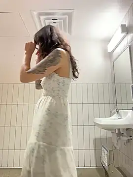 צ'אט XXX בשידור חי של BeautifulMesss