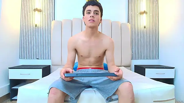 Stiven_Cooper2 – Naživo XXX chat