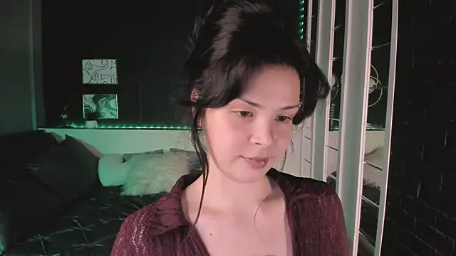 Maykinkya Live XXX-Chat