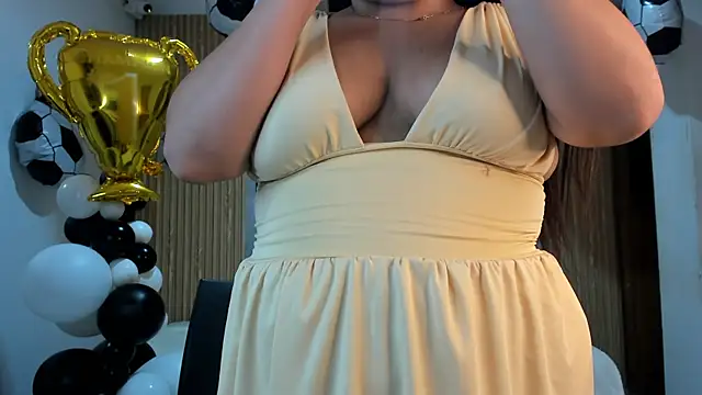 samy_19_'s Live XXX Chat