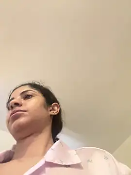 karlatiburcio's Live XXX Chat