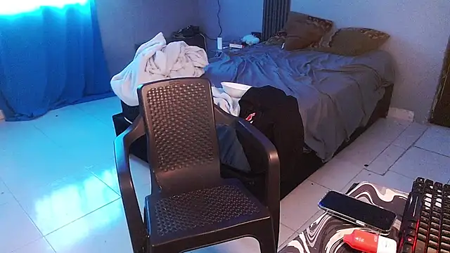 Živý XXX chat Mr_yisuzz