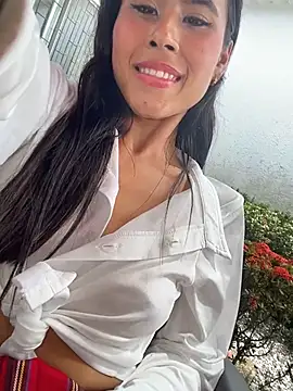 Chat +18 de sarahtexas_ ao vivo