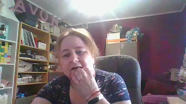 Iwenne Live XXX-Chat