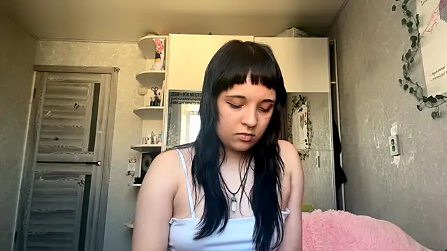 Chat +18 de K1ttz1_cutie ao vivo
