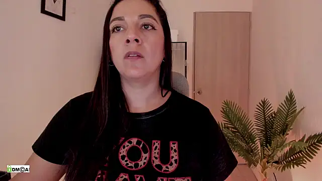 urcute_kitten – Live XXX-chat