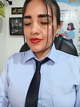 MAYE__13 Chat XXX in diretta