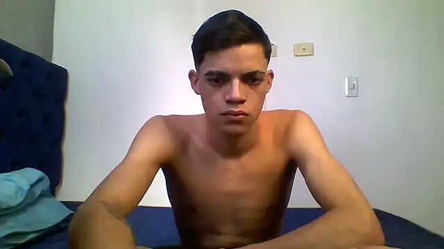 Czat XXX na żywo – Latinos_2001