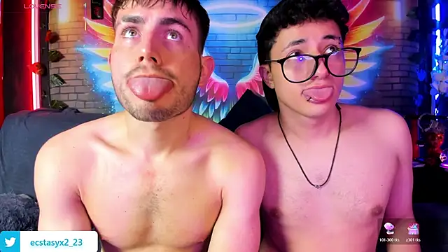 Adonibaskerville4 webkamerás műsora