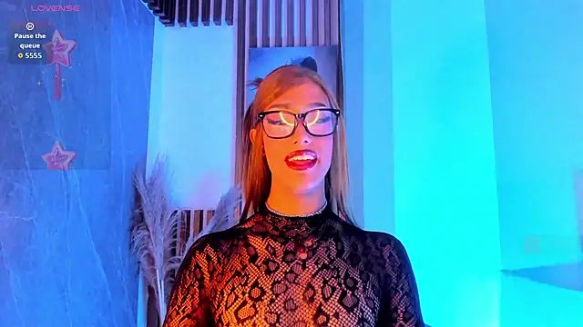 Chat +18 de SelenaRogers ao vivo