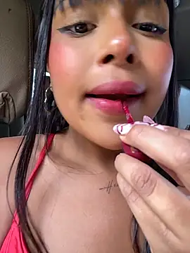 Mariangel_11's Live XXX Chat