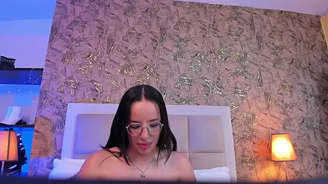 Chatroom XXX en direct de ValkyriaSteel