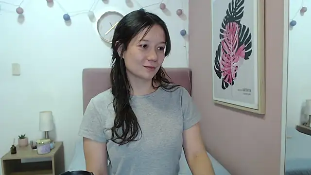 lanna_1878 Chat XXX live