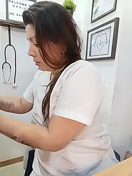 SARA_21- Live XXX-Chat
