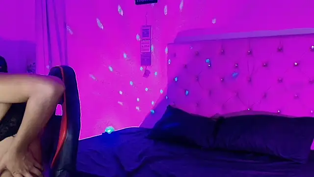 naomifire_のライブXXXチャット