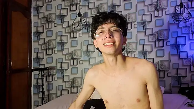 Twink_Sebas7 live XXX chat