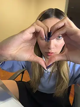 kloe__t18 라이브 XXX 채팅