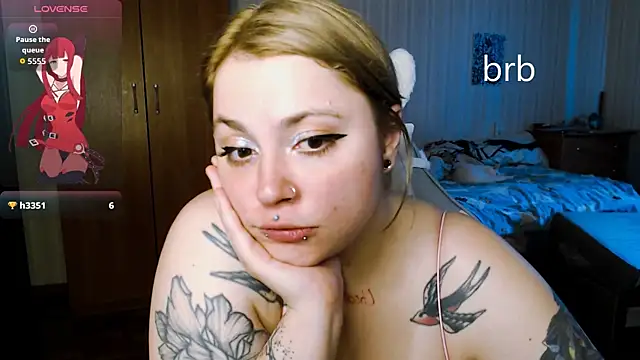 EyesUpHere8 – Live XXX-chat