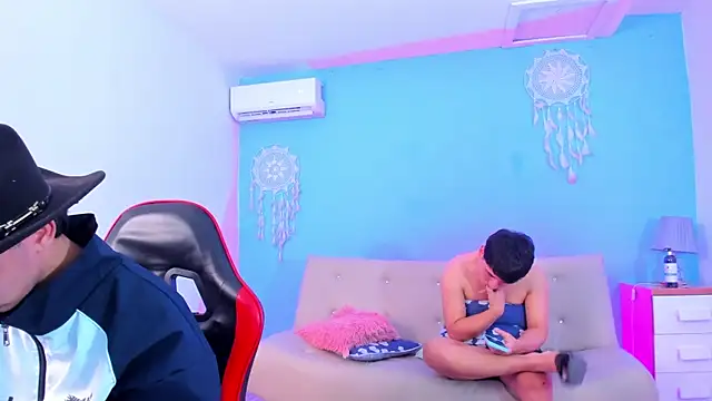 Space_guys19 Live XXX-Chat