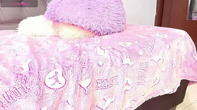 Lola_Nasty 라이브 XXX 채팅