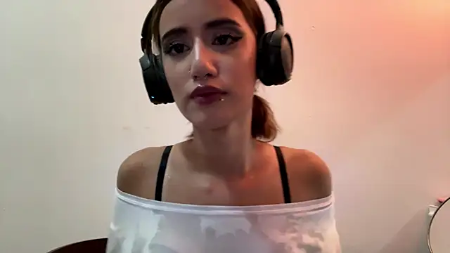 JuliaPierce Obrolan Langsung XXX