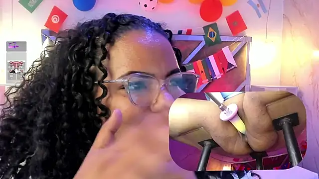 Chat XXX en directo de MhiaRey