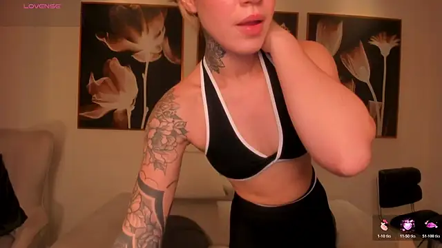 Chat XXX en directo de ViolettHansson
