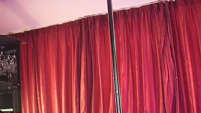 Chat +18 de LuxenNoir ao vivo