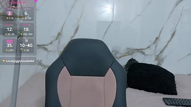 Lindsey8 Chat XXX live