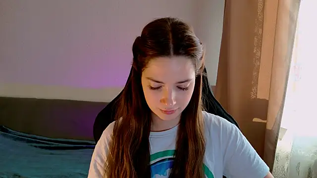 XXX chat uživo modela KiraVair