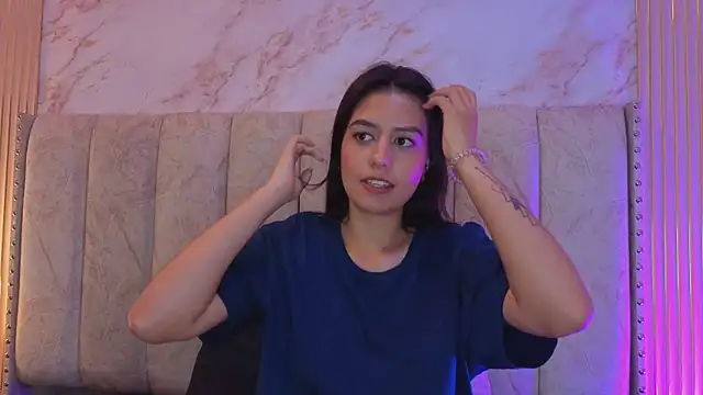 Alahia_Bloom Chat XXX in diretta