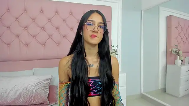 Živý XXX chat SarahDoll__