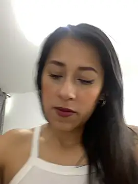 ELY_FE_ Chat XXX in diretta