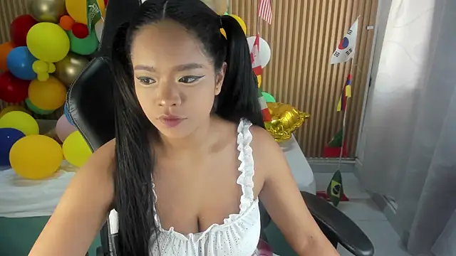 Lili_16 라이브 XXX 채팅