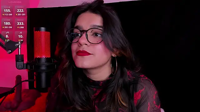 Valeriekay__ élő XXX-chatje