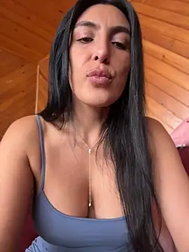 CorinVeil Chat XXX in diretta