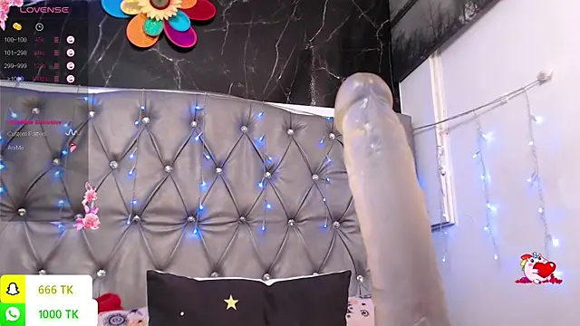LAILAGUMMY Chat XXX in diretta