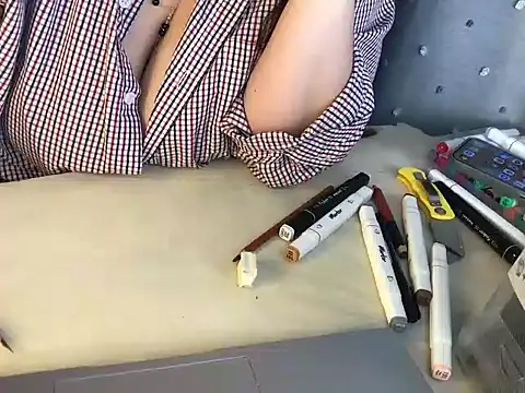 Kelira 现场XXX聊天