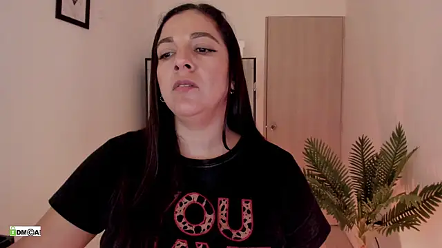 Chatroom XXX en direct de urcute_kitten
